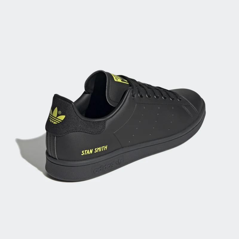 SEPATU SNEAKERS ADIDAS Stan Smith