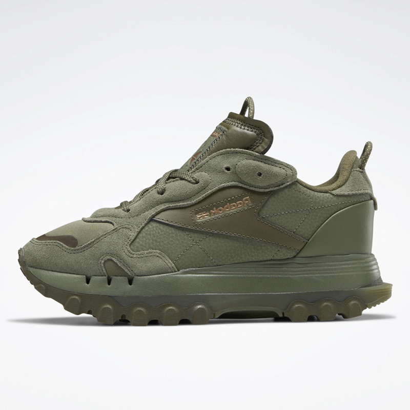 SEPATU SNEAKERS REEBOK Wmns Cardi B Leather