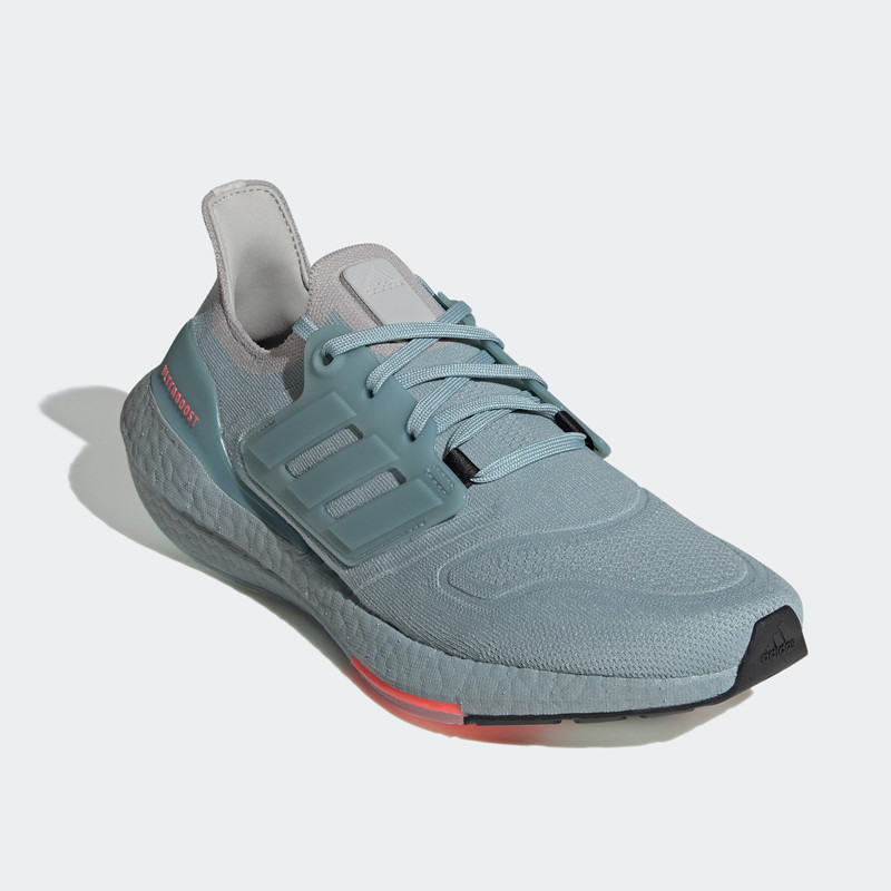 SEPATU LARI ADIDAS Ultraboost 22