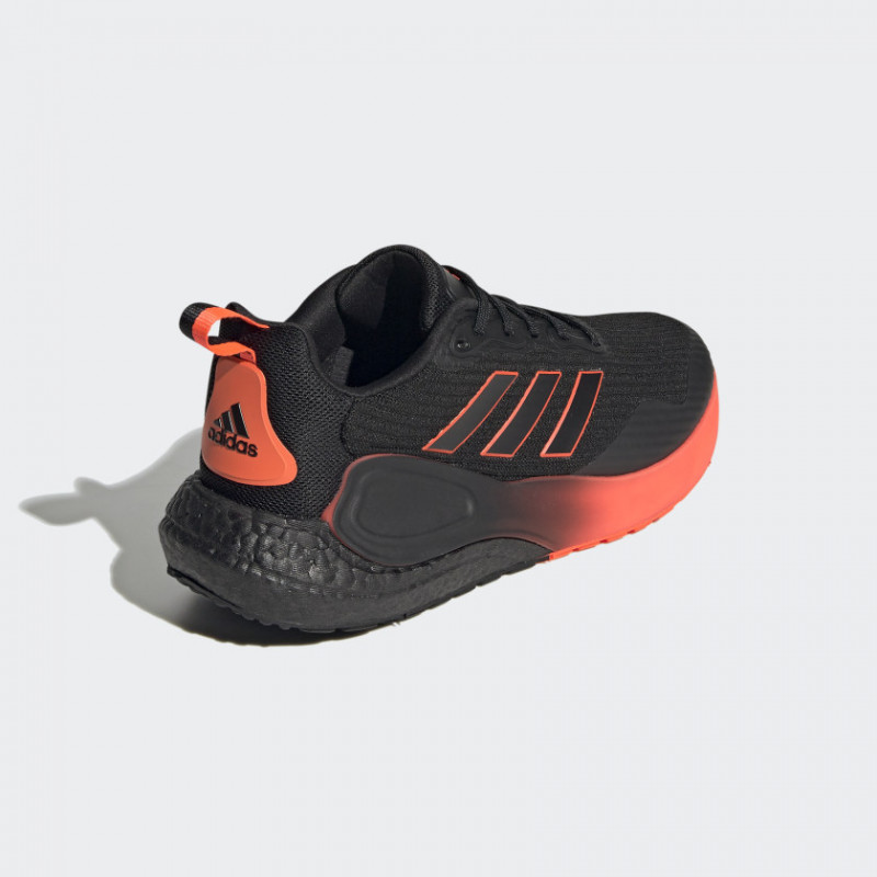 SEPATU LARI ADIDAS LAVARUN