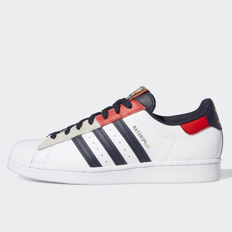 SEPATU SNEAKERS ADIDAS Superstar