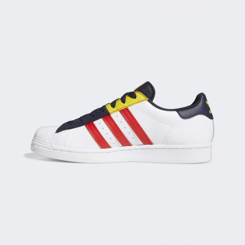 SEPATU SNEAKERS ADIDAS Superstar