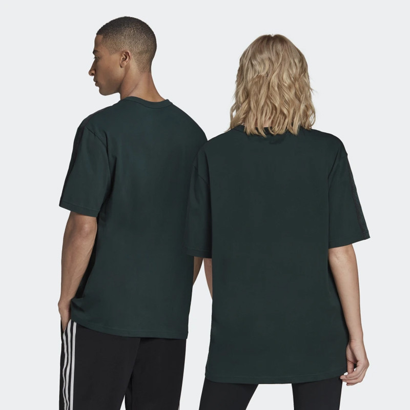 BAJU SNEAKERS ADIDAS R.Y.V. Loose Fit Tee