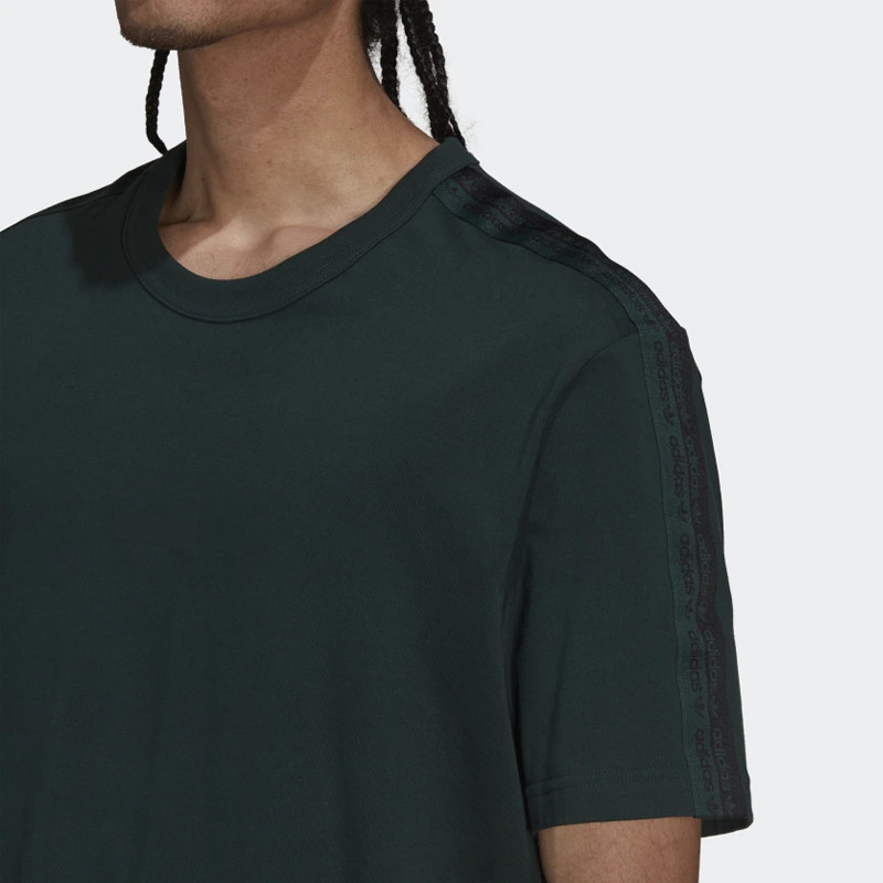 BAJU SNEAKERS ADIDAS R.Y.V. Loose Fit Tee