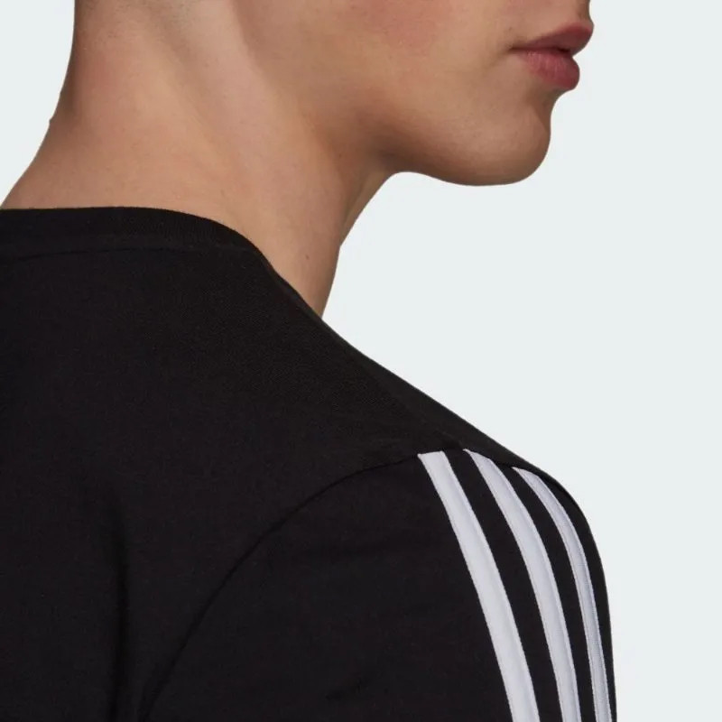 BAJU SNEAKERS ADIDAS Essentials Colorblock Tee