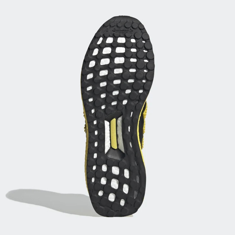 SEPATU LARI ADIDAS ULTRABOOST DNA X LEGO COLORS