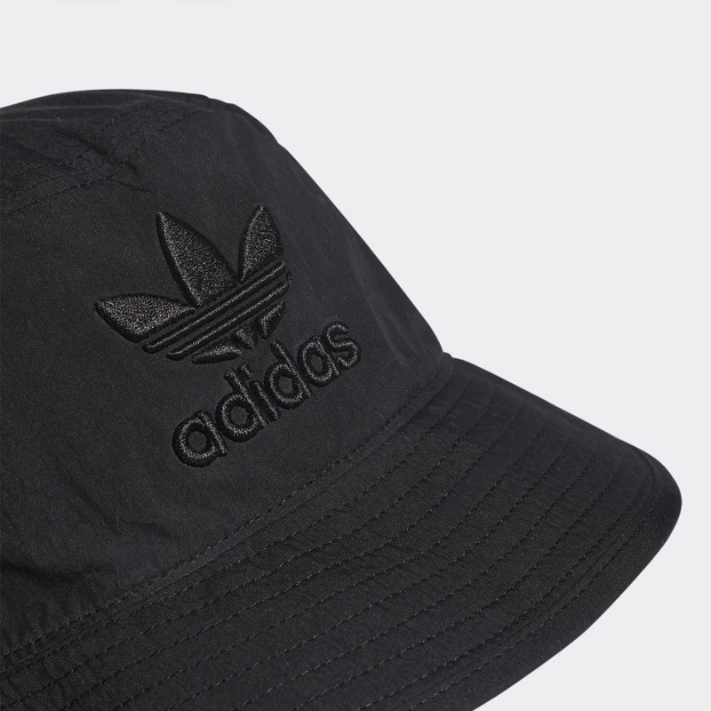 TOPI SNEAKERS ADIDAS ADICOLOR ARCHIVE BUCKET HAT