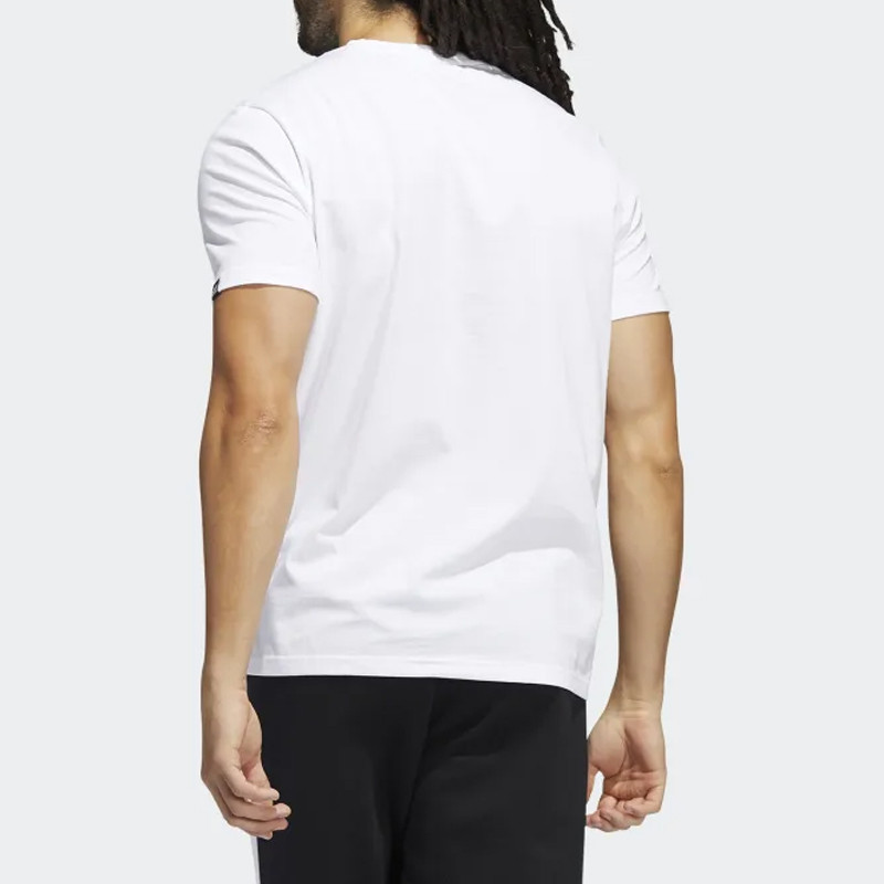 SUMMER HEAT BADGE OF SPORT GRAPHIC TEE foto 3
