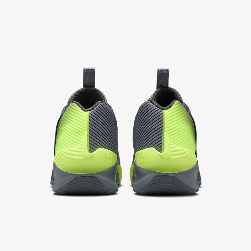 SEPATU BASKET NIKE G.T. Jump Academy EP