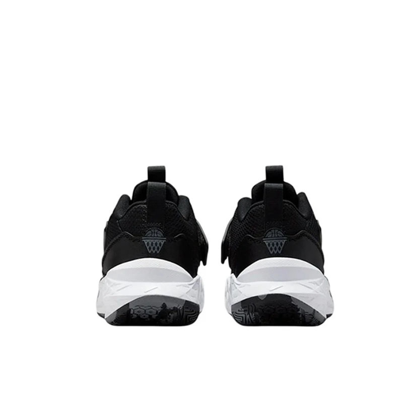 SEPATU BASKET NIKE TEAM HUSTLE D 12 (GS)