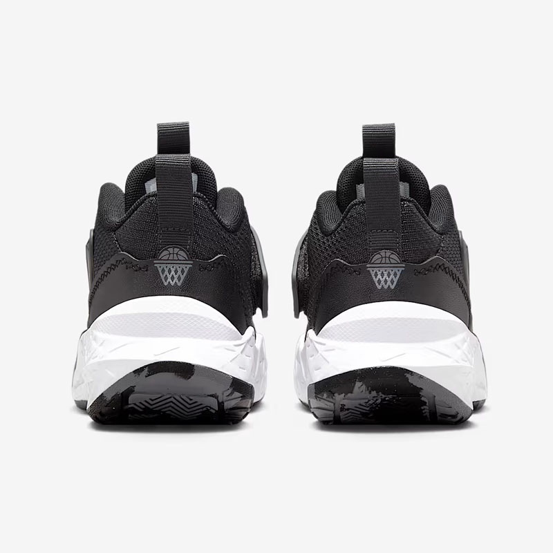 SEPATU BASKET NIKE Team Hustle D GS
