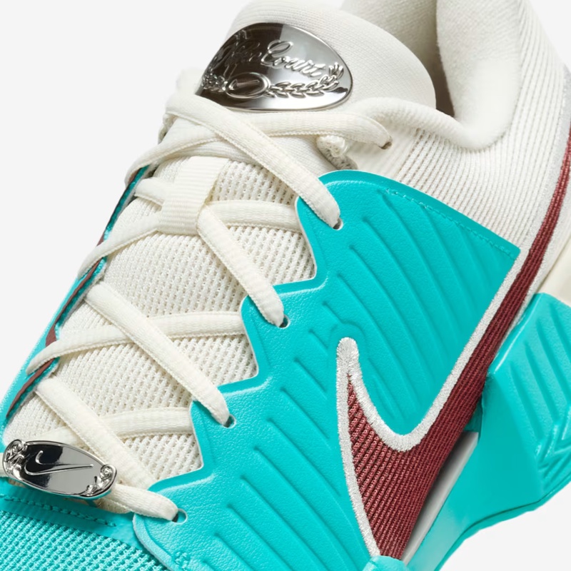 SEPATU TENNIS NIKE Wmns GP Challenge Pro Premium