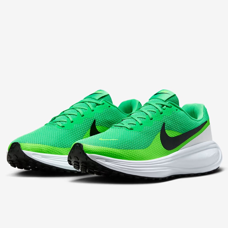 SEPATU LARI NIKE Revolution 8