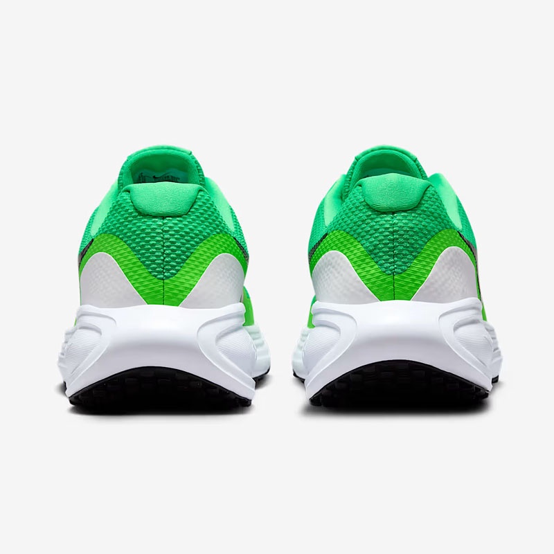 SEPATU LARI NIKE Revolution 8