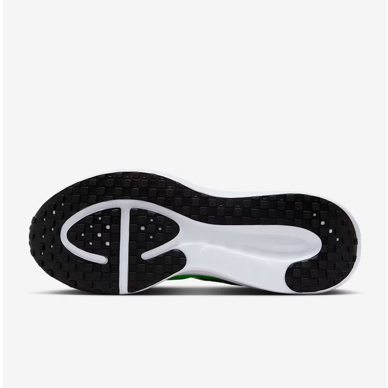 SEPATU LARI NIKE Revolution 8