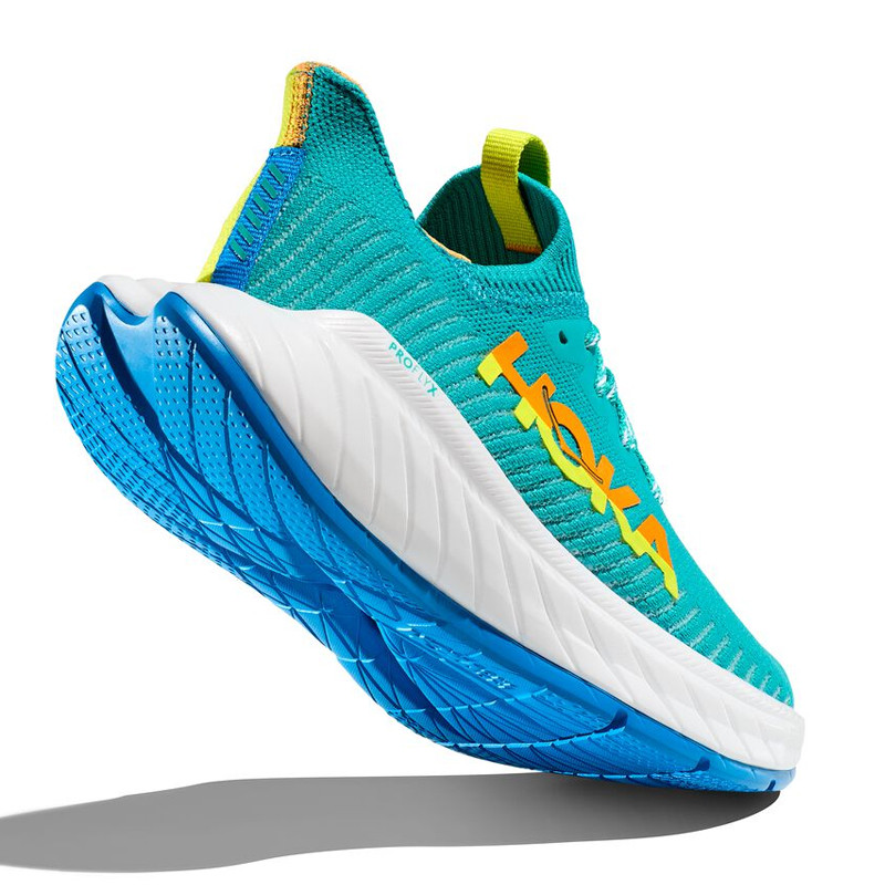 SEPATU LARI HOKA ONE ONE Wmns CARBON X 3