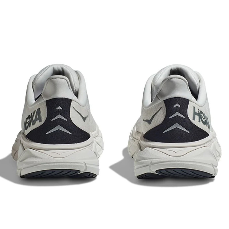 SEPATU LARI HOKA ONE ONE Arahi 6