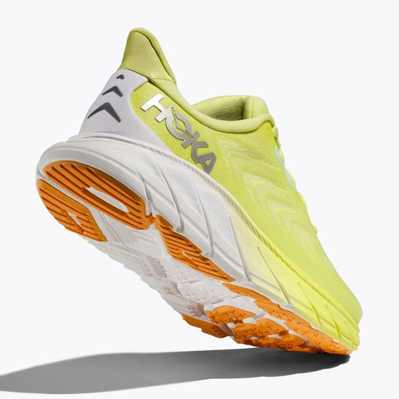 SEPATU LARI HOKA ONE ONE Wmns Arahi 6
