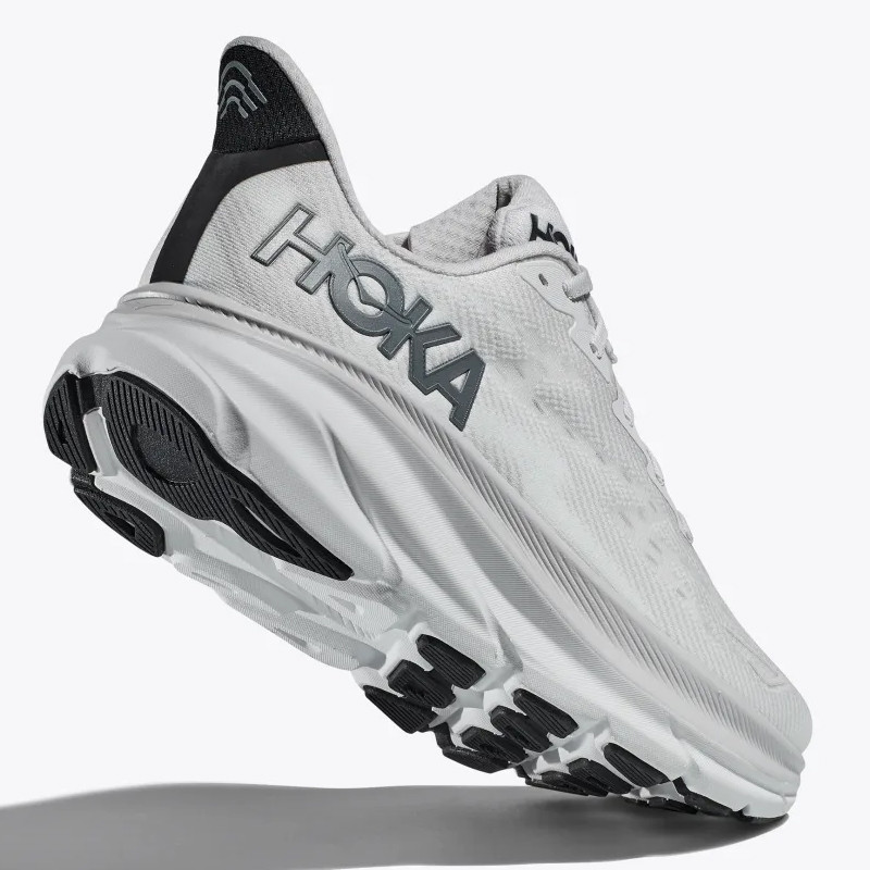 SEPATU LARI HOKA ONE ONE Clifton 9