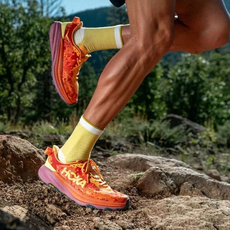 SEPATU TRAIL HOKA ONE ONE Speedgoat 6