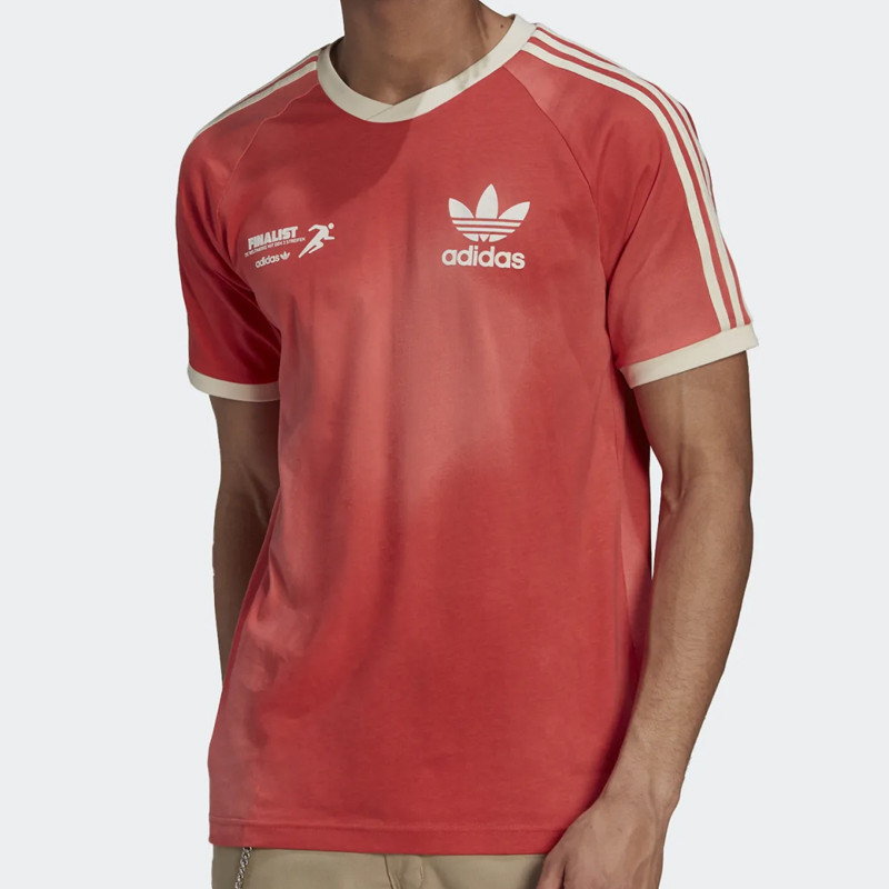 BAJU SNEAKERS ADIDAS GRAPHICS MELLOW RIDE CLUB 3 Tee