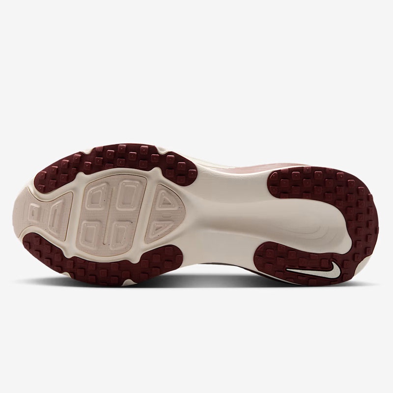 SEPATU LARI NIKE Wmns VOMERO 18