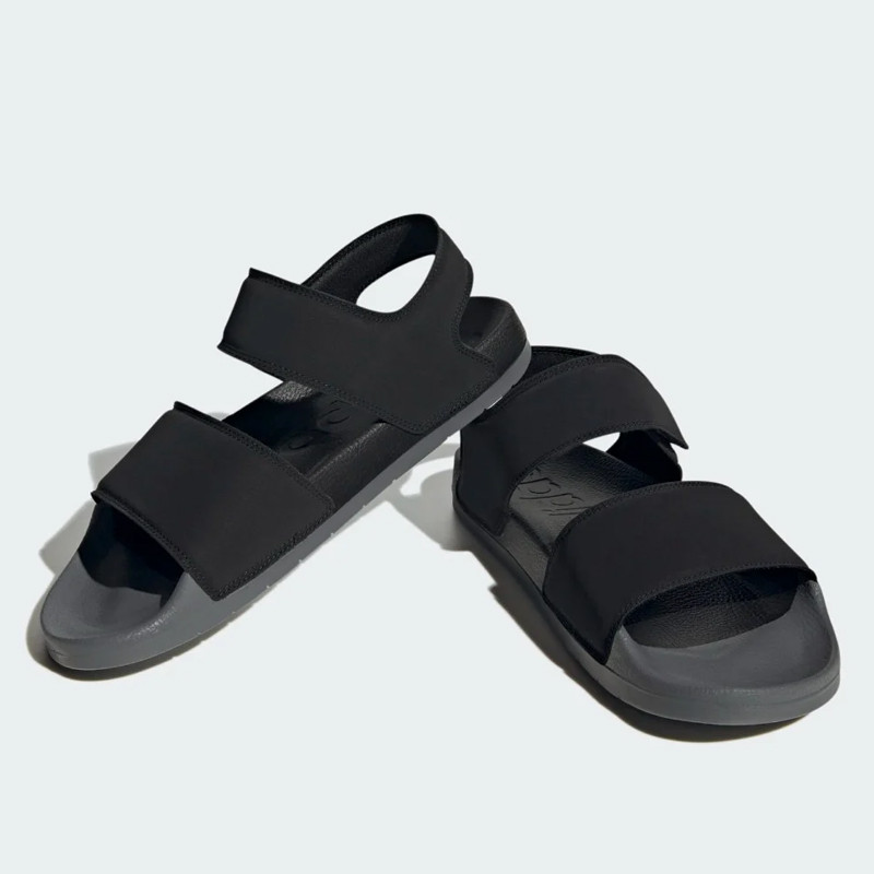 ADILETTE SANDALS foto 2