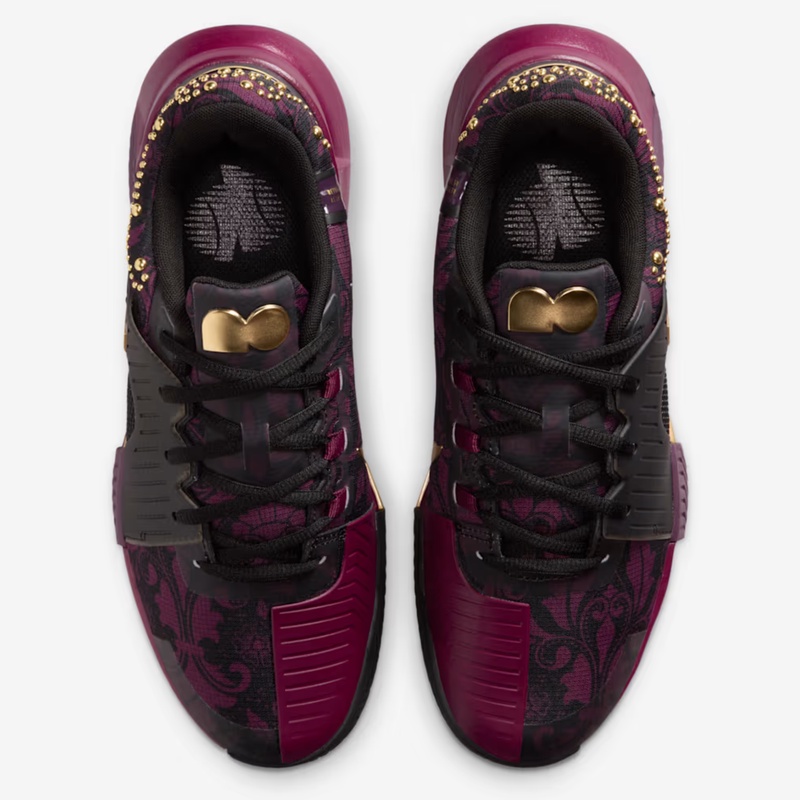 SEPATU TENNIS NIKE Wmns GP Challenge 1 Naomi Osaka