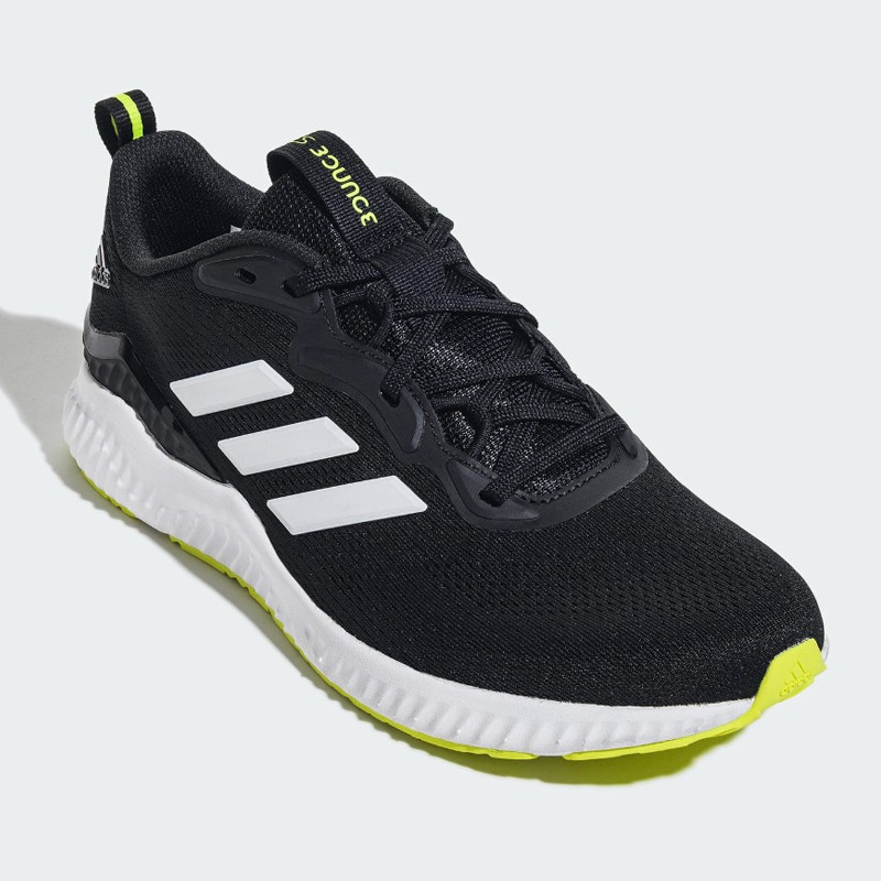 SEPATU LARI ADIDAS AEROBOUNCE ST