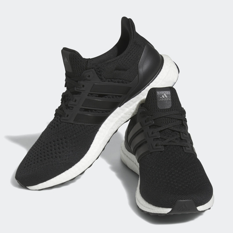 SEPATU LARI ADIDAS Ultraboost 1.0