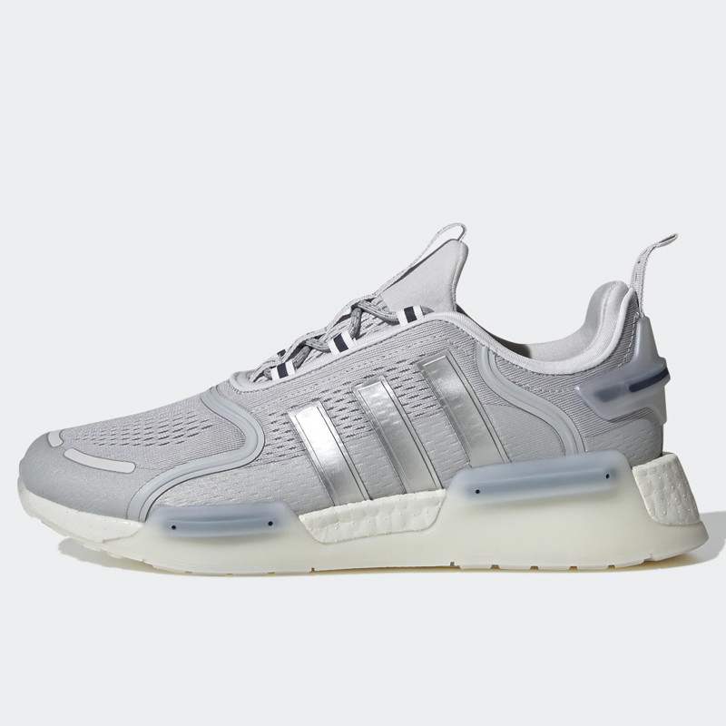 SEPATU SNEAKERS ADIDAS NMD_V3
