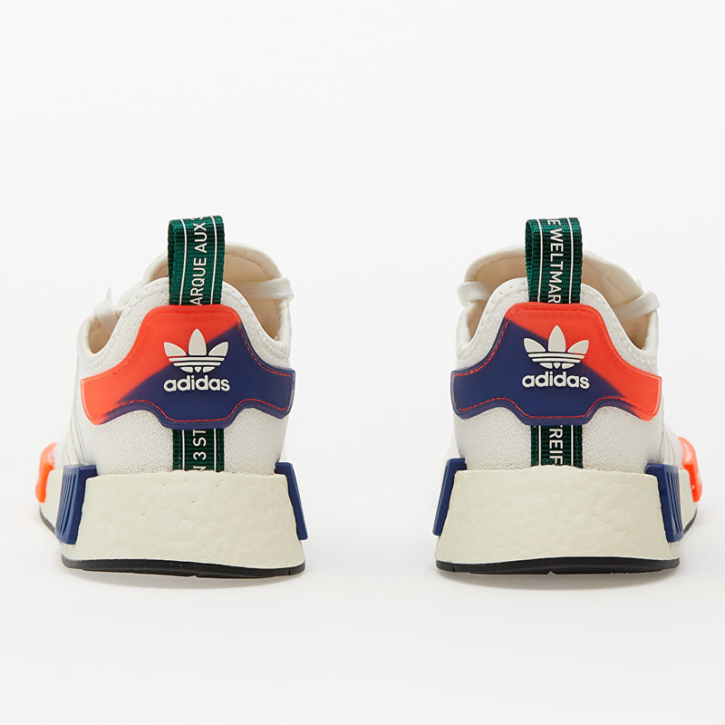 SEPATU SNEAKERS ADIDAS NMD_R1