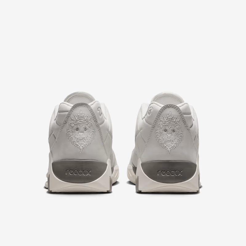 SEPATU BASKET NIKE LEBRON WITNESS IX EP