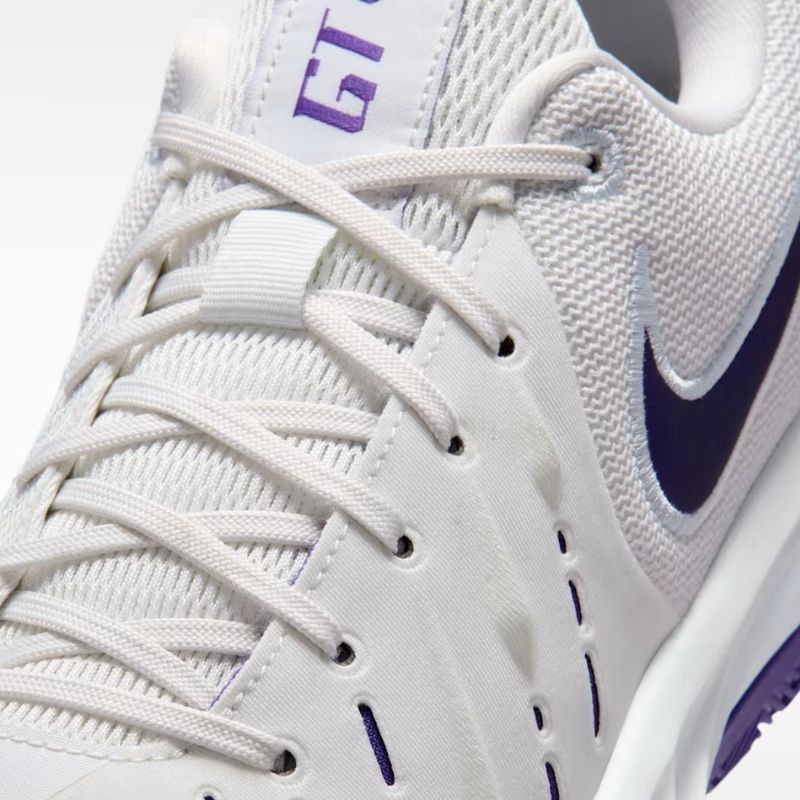 SEPATU BASKET NIKE G.T. Cut Academy 2 EP