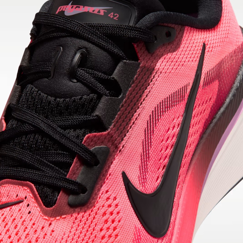 SEPATU LARI NIKE Wmns Pegasus 42