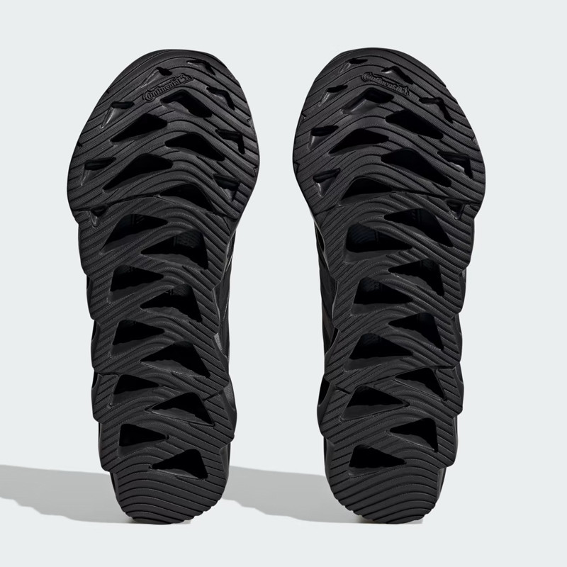 SEPATU LARI ADIDAS SWITCH FWD