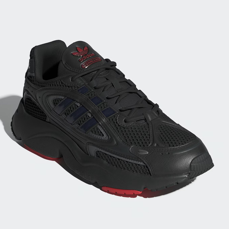 SEPATU SNEAKERS ADIDAS OZMILLEN