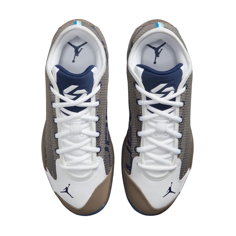 SEPATU BASKET AIR JORDAN LUKA 77 PF