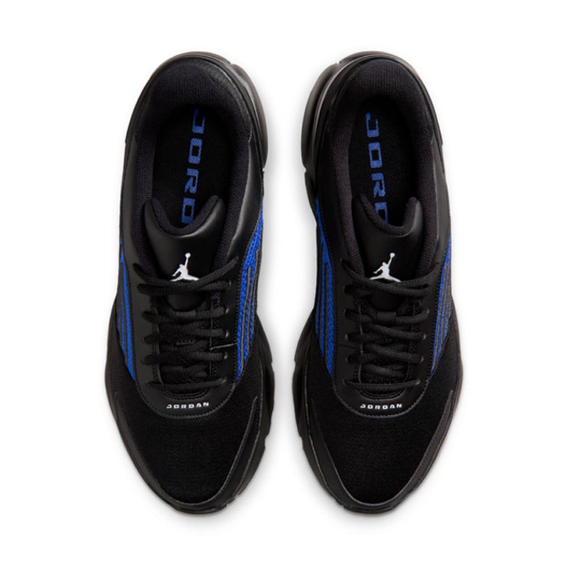 SEPATU BASKET AIR JORDAN TRUNNER FLOW