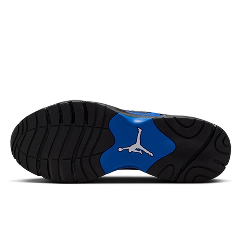 SEPATU BASKET AIR JORDAN TRUNNER FLOW