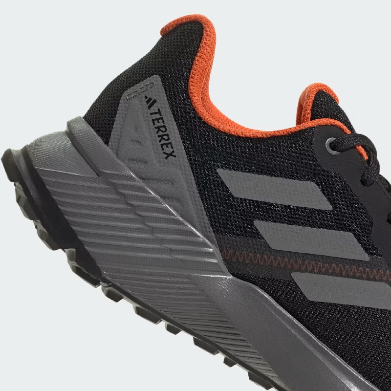 SEPATU TRAIL ADIDAS Terrex Soulstride