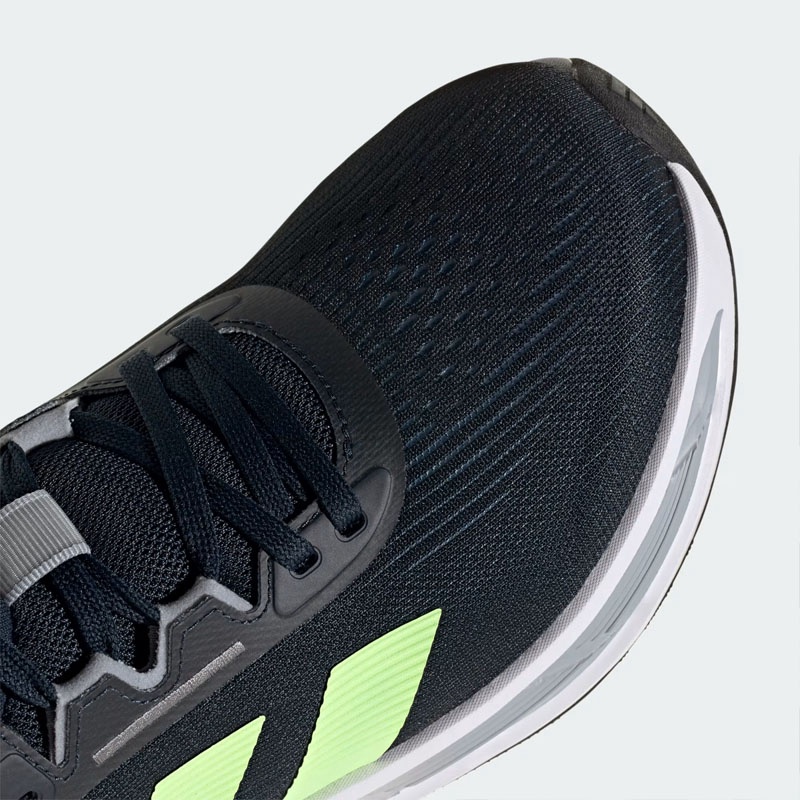 SEPATU LARI ADIDAS QUESTAR 3 M