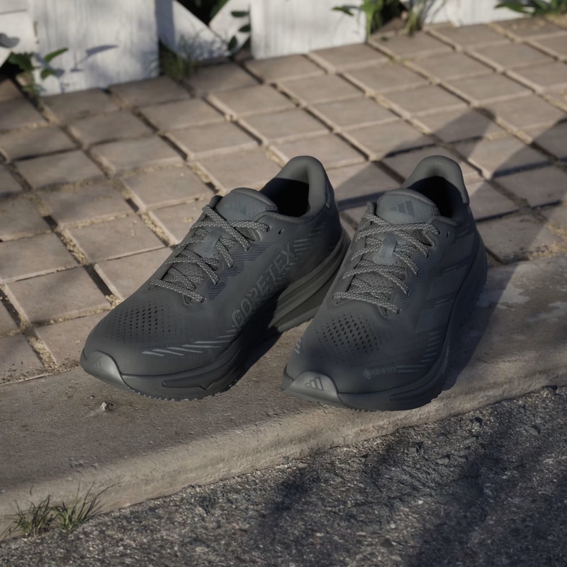 SEPATU LARI ADIDAS SUPERNOVA RISE GTX