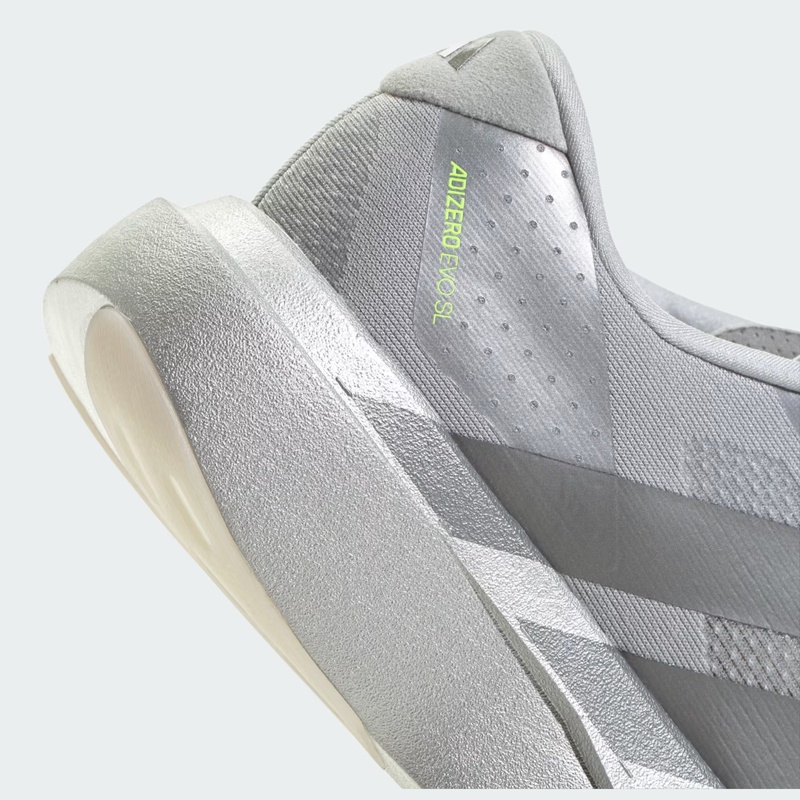 SEPATU LARI ADIDAS Adizero EVO SL