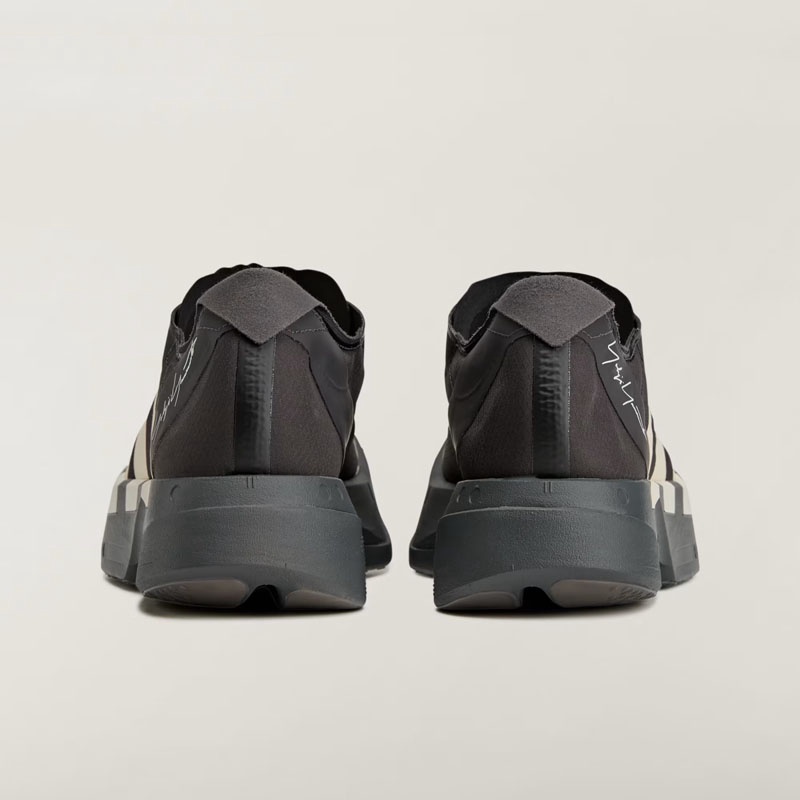SEPATU LARI ADIDAS Y-3 ADIOS PRO 4
