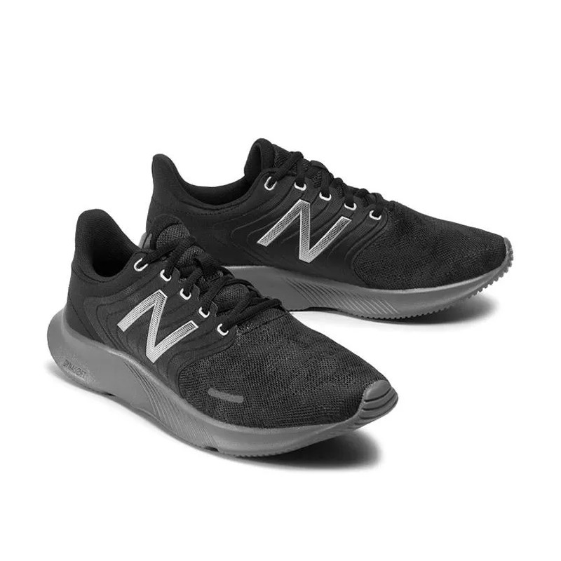 SEPATU LARI NEW BALANCE 068
