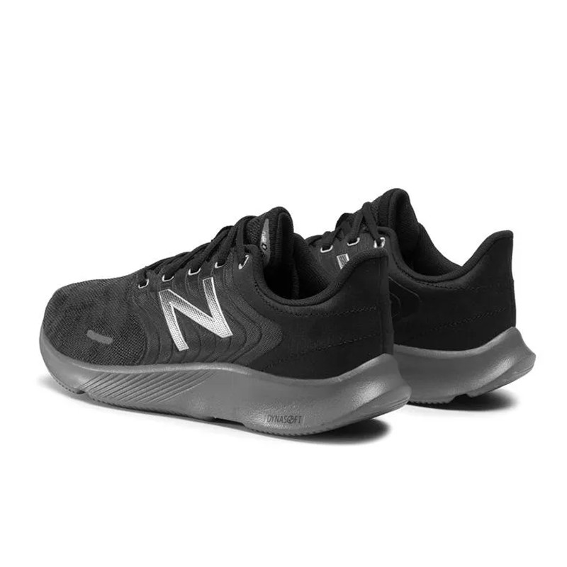 SEPATU LARI NEW BALANCE 068