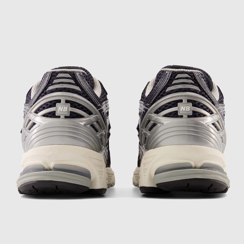 SEPATU SNEAKERS NEW BALANCE 1906