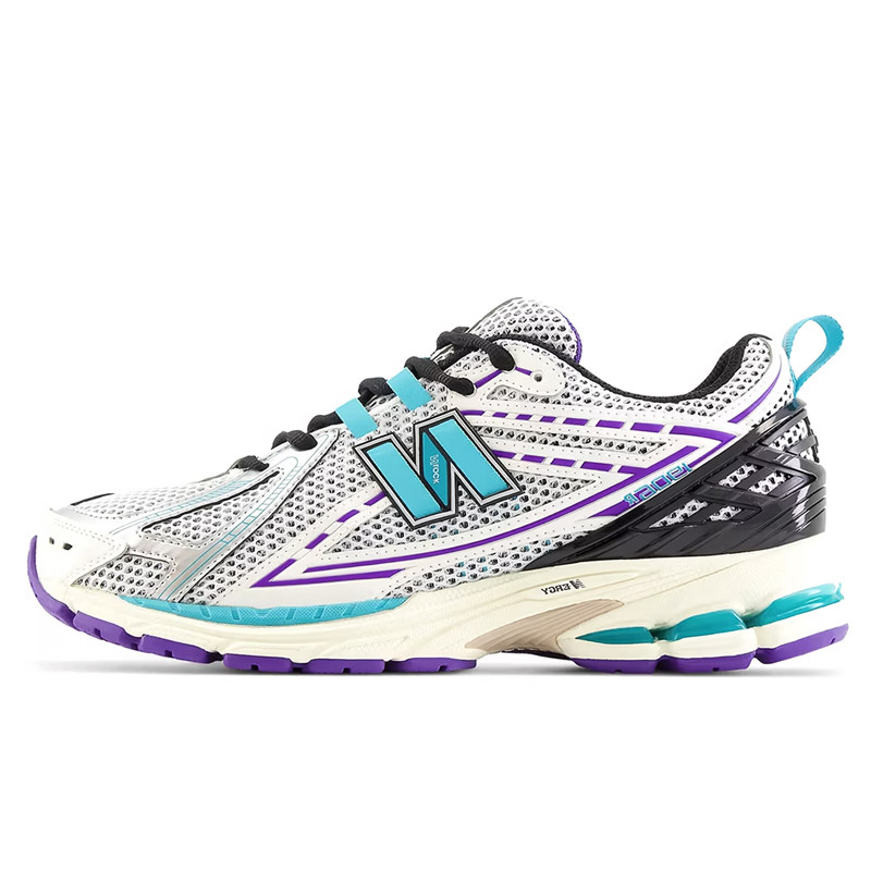 SEPATU SNEAKERS NEW BALANCE 1906R Hornets