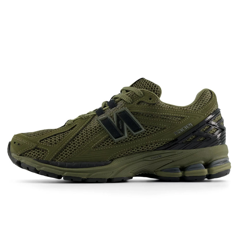 SEPATU SNEAKERS NEW BALANCE 1906R